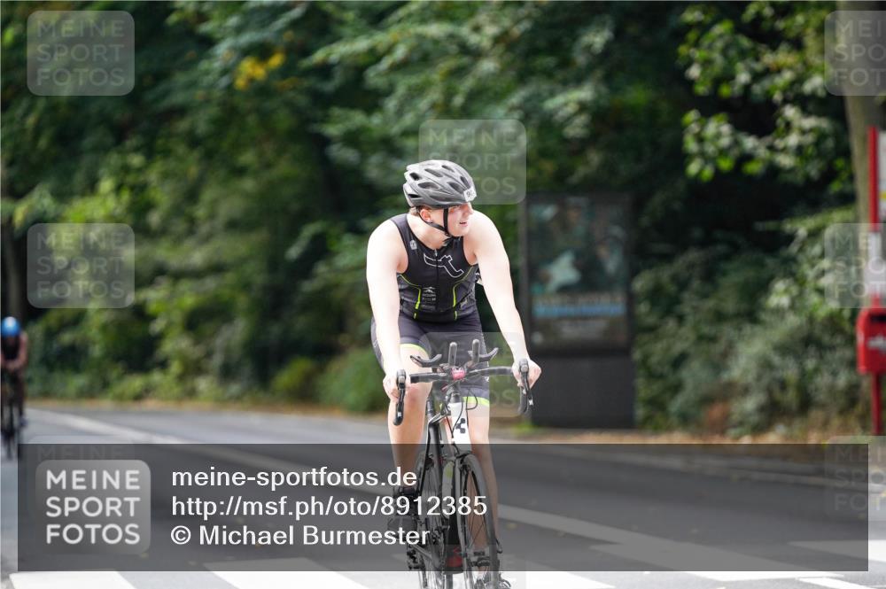 14.09.2025 - Stadtparktriathlon Michael Burmester http://msf.ph/oto/8912385 14.09.2025 11:34:34 Radfahren 902, 926, 969, 993, 1035 meine-sportfotos.de
