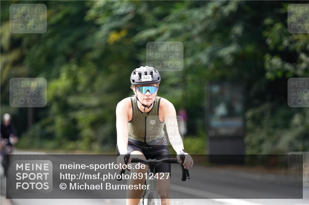 14.09.2025 - Stadtparktriathlon Michael Burmester http://msf.ph/oto/8912427 14.09.2025 11:35:46 Radfahren 995, 996, 1020, 1076 meine-sportfotos.de