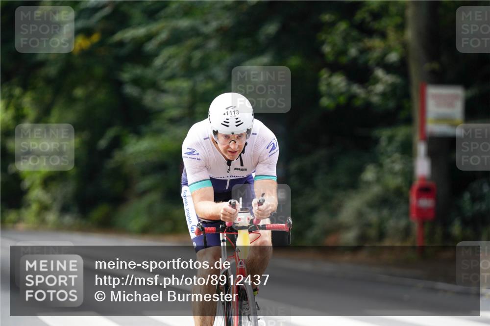 14.09.2025 - Stadtparktriathlon Michael Burmester http://msf.ph/oto/8912437 14.09.2025 11:36:00 Radfahren 837, 925, 944, 1009, 1076, 1092, 1113 meine-sportfotos.de