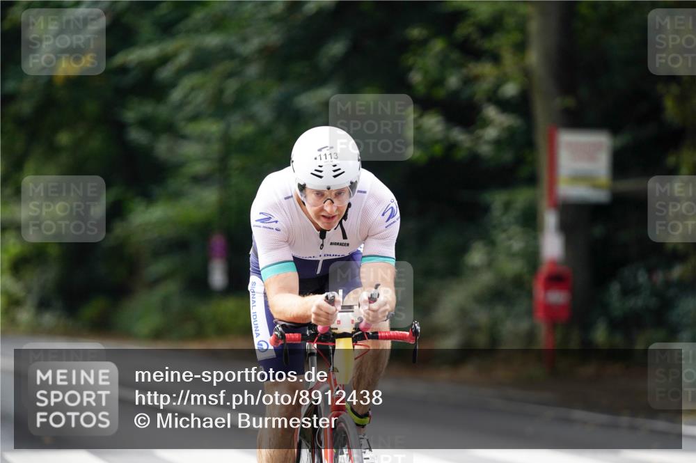 14.09.2025 - Stadtparktriathlon Michael Burmester http://msf.ph/oto/8912438 14.09.2025 11:36:00 Radfahren 837, 925, 944, 1009, 1076, 1092, 1113 meine-sportfotos.de