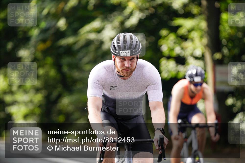 14.09.2025 - Stadtparktriathlon Michael Burmester http://msf.ph/oto/8912453 14.09.2025 11:36:31 Radfahren 1101, 1109, 1112, 1115 meine-sportfotos.de