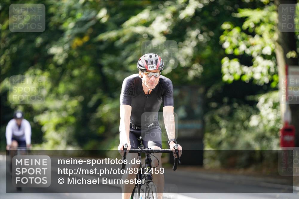 14.09.2025 - Stadtparktriathlon Michael Burmester http://msf.ph/oto/8912459 14.09.2025 11:36:39 Radfahren 916, 938, 973, 982, 989, 1018, 1101, 1112 meine-sportfotos.de