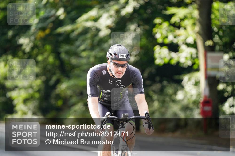 14.09.2025 - Stadtparktriathlon Michael Burmester http://msf.ph/oto/8912471 14.09.2025 11:36:49 Radfahren 916, 938, 973, 982, 1018, 1077, 1083 meine-sportfotos.de