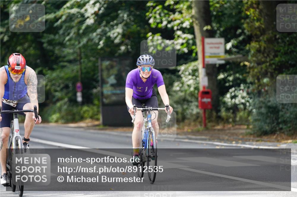14.09.2025 - Stadtparktriathlon Michael Burmester http://msf.ph/oto/8912535 14.09.2025 11:38:43 Radfahren 943, 1046, 1047 meine-sportfotos.de