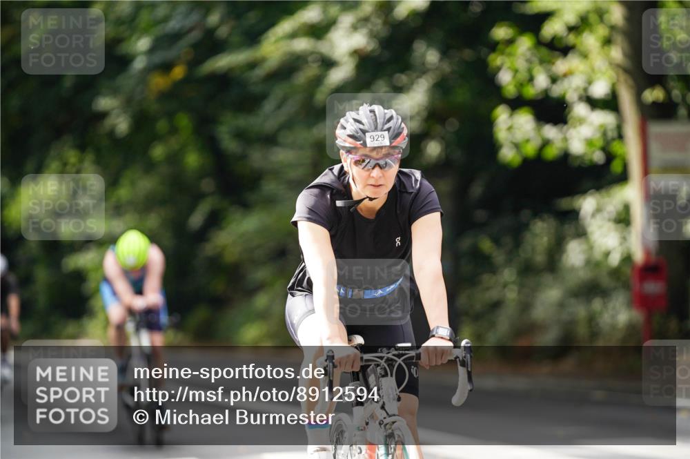 14.09.2025 - Stadtparktriathlon Michael Burmester http://msf.ph/oto/8912594 14.09.2025 11:39:56 Radfahren 822, 929, 945, 957, 964, 1056, 1060, 1067 meine-sportfotos.de