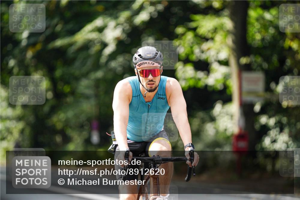 14.09.2025 - Stadtparktriathlon Michael Burmester http://msf.ph/oto/8912620 14.09.2025 11:40:24 Radfahren 968, 972, 1001, 1002, 1049, 1069 meine-sportfotos.de