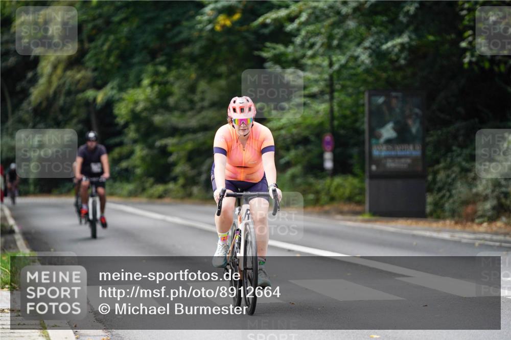 14.09.2025 - Stadtparktriathlon Michael Burmester http://msf.ph/oto/8912664 14.09.2025 11:41:33 Radfahren 930, 942, 986, 1035, 1079 meine-sportfotos.de