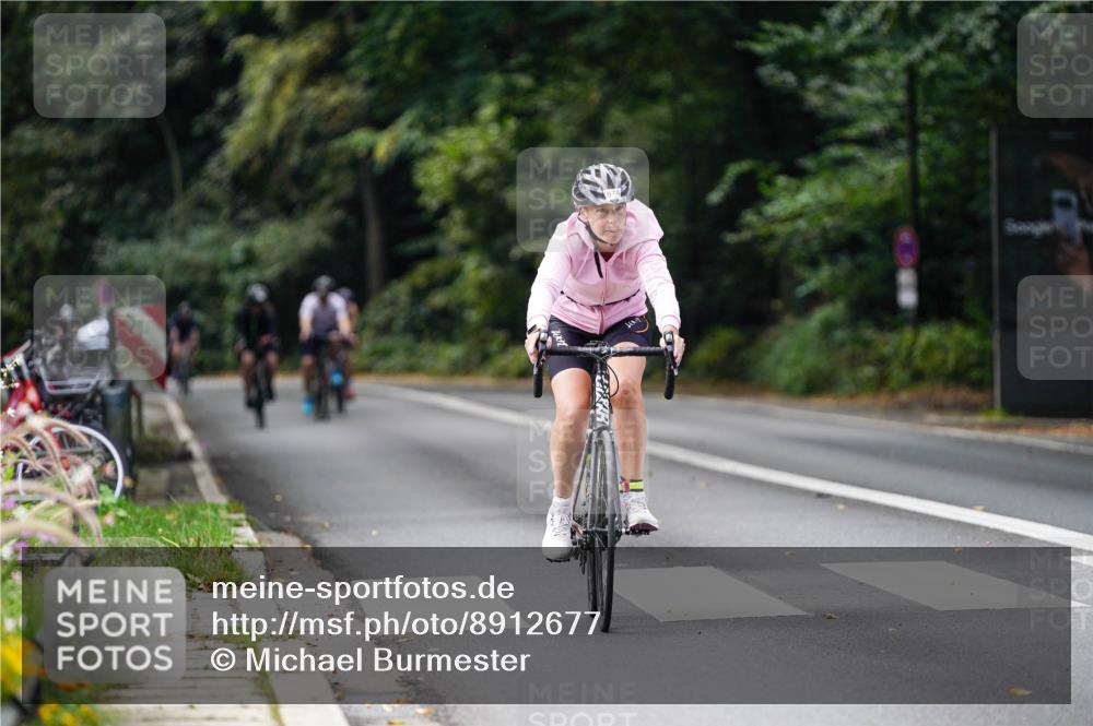 14.09.2025 - Stadtparktriathlon Michael Burmester http://msf.ph/oto/8912677 14.09.2025 11:41:50 Radfahren 970, 974, 1015, 1041, 1050, 1068 meine-sportfotos.de