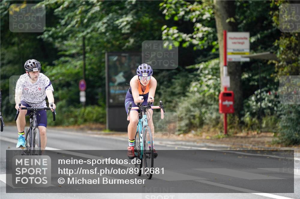 14.09.2025 - Stadtparktriathlon Michael Burmester http://msf.ph/oto/8912681 14.09.2025 11:41:57 Radfahren 936, 970, 974, 1015, 1061, 1068, 1082 meine-sportfotos.de