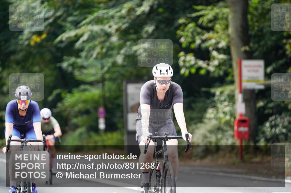 14.09.2025 - Stadtparktriathlon Michael Burmester http://msf.ph/oto/8912687 14.09.2025 11:42:04 Radfahren 936, 970, 980, 1015, 1061, 1068, 1082, 1121 meine-sportfotos.de