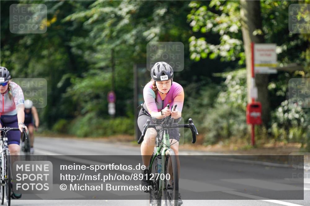 14.09.2025 - Stadtparktriathlon Michael Burmester http://msf.ph/oto/8912700 14.09.2025 11:42:24 Radfahren 934, 935, 962, 969, 979, 994, 1011, 1012, 1023, 1066, 1084 meine-sportfotos.de
