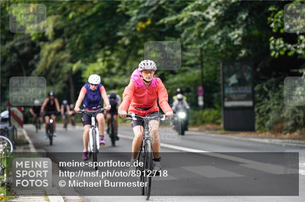14.09.2025 - Stadtparktriathlon Michael Burmester http://msf.ph/oto/8912718 14.09.2025 11:42:38 Radfahren 993, 997, 1005, 1017, 1023, 1072, 1076, 1092, 1103, 1113 meine-sportfotos.de