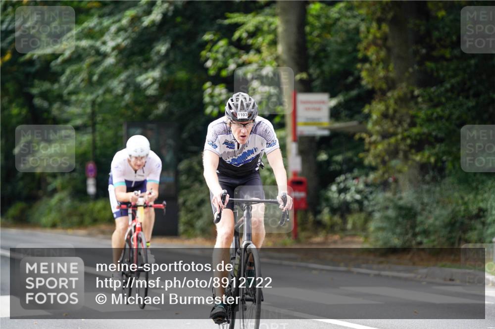 14.09.2025 - Stadtparktriathlon Michael Burmester http://msf.ph/oto/8912722 14.09.2025 11:42:41 Radfahren 993, 997, 1000, 1005, 1017, 1072, 1076, 1094, 1103, 1113 meine-sportfotos.de