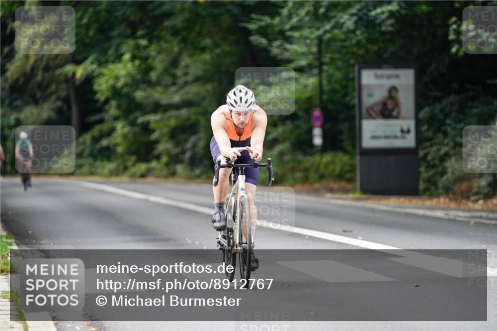 14.09.2025 - Stadtparktriathlon Michael Burmester http://msf.ph/oto/8912767 14.09.2025 11:43:29 Radfahren 961, 985, 1077, 1117 meine-sportfotos.de