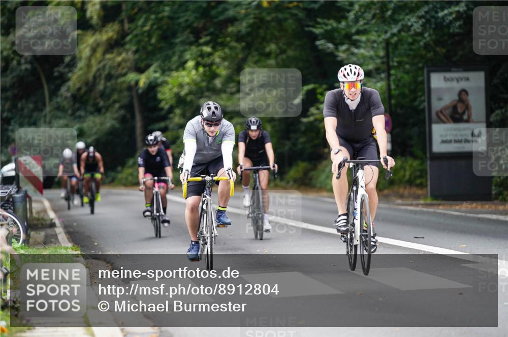 14.09.2025 - Stadtparktriathlon Michael Burmester http://msf.ph/oto/8912804 14.09.2025 11:44:26 Radfahren 931, 973, 1009, 1026, 1040, 1051, 1085 meine-sportfotos.de