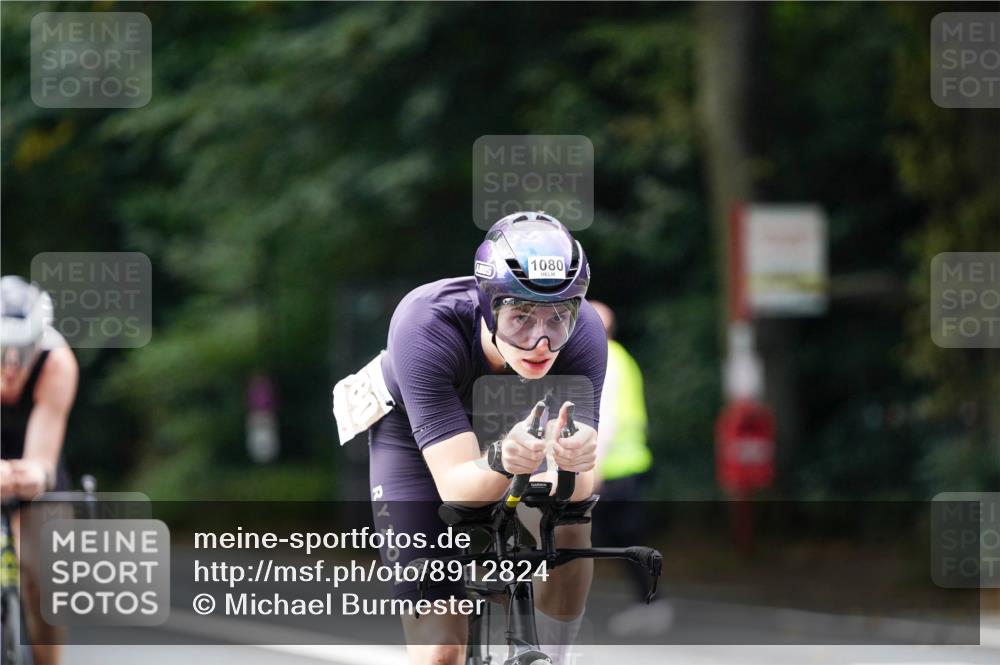 14.09.2025 - Stadtparktriathlon Michael Burmester http://msf.ph/oto/8912824 14.09.2025 11:44:45 Radfahren 995, 1018, 1043, 1080, 1102 meine-sportfotos.de