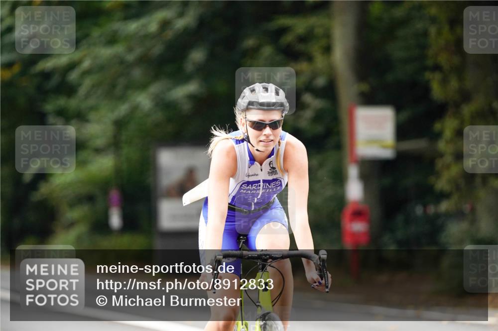 14.09.2025 - Stadtparktriathlon Michael Burmester http://msf.ph/oto/8912833 14.09.2025 11:44:55 Radfahren 987, 1018, 1048, 1102, 1107 meine-sportfotos.de