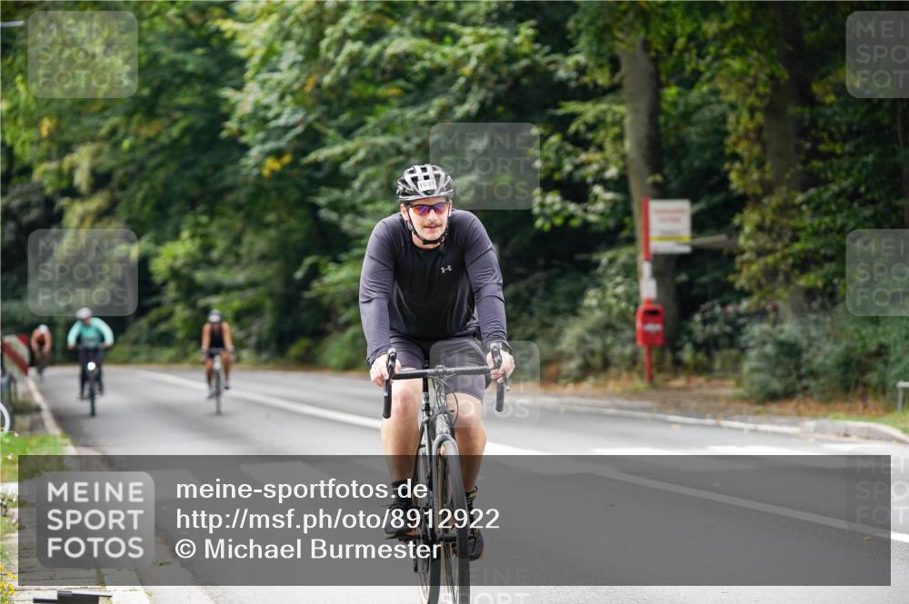 14.09.2025 - Stadtparktriathlon Michael Burmester http://msf.ph/oto/8912922 14.09.2025 11:47:11 Radfahren 937, 940, 998, 1016, 1060, 1073, 1091 meine-sportfotos.de