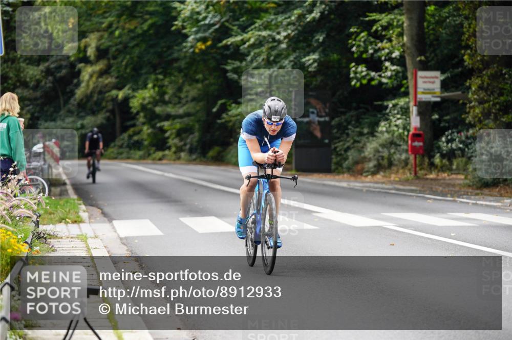 14.09.2025 - Stadtparktriathlon Michael Burmester http://msf.ph/oto/8912933 14.09.2025 11:47:24 Radfahren 1036, 1095, 1108 meine-sportfotos.de