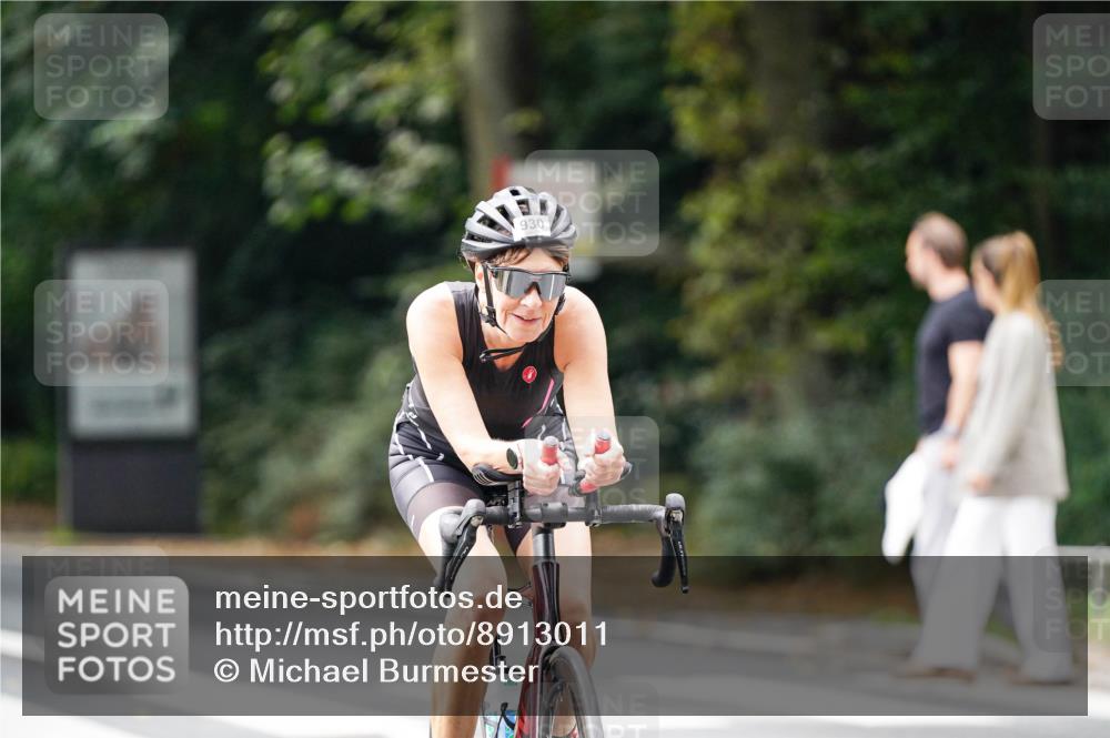 14.09.2025 - Stadtparktriathlon Michael Burmester http://msf.ph/oto/8913011 14.09.2025 11:49:29 Radfahren 930, 948, 972, 1023, 1050 meine-sportfotos.de