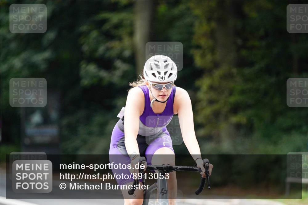 14.09.2025 - Stadtparktriathlon Michael Burmester http://msf.ph/oto/8913053 14.09.2025 11:50:32 Radfahren 941, 970, 990, 1066, 1068 meine-sportfotos.de