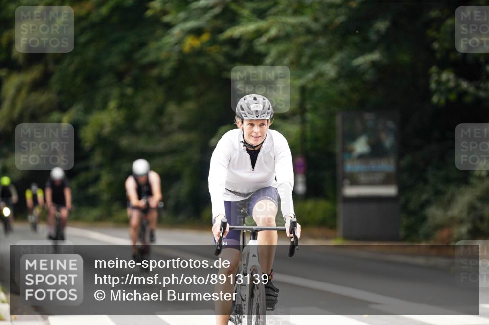14.09.2025 - Stadtparktriathlon Michael Burmester http://msf.ph/oto/8913139 14.09.2025 11:52:22 Radfahren 932, 982, 989, 1020, 1078, 1094, 1107 meine-sportfotos.de