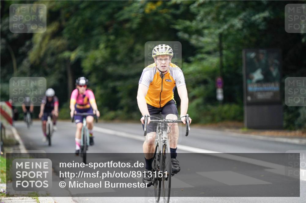 14.09.2025 - Stadtparktriathlon Michael Burmester http://msf.ph/oto/8913151 14.09.2025 11:52:38 Radfahren 938, 1008, 1048, 1054, 1067, 1117 meine-sportfotos.de