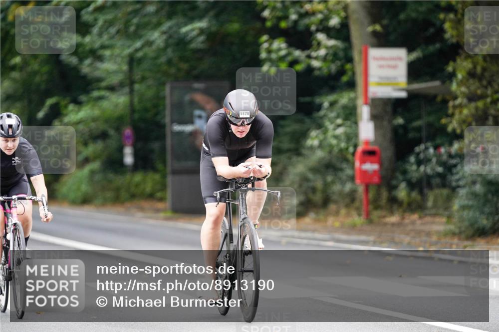 14.09.2025 - Stadtparktriathlon Michael Burmester http://msf.ph/oto/8913190 14.09.2025 11:53:28 Radfahren 931, 1178 meine-sportfotos.de