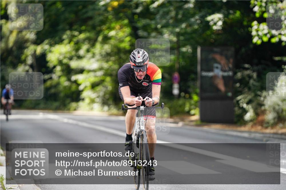 14.09.2025 - Stadtparktriathlon Michael Burmester http://msf.ph/oto/8913243 14.09.2025 11:54:23 Radfahren 1025, 1120, 1209 meine-sportfotos.de