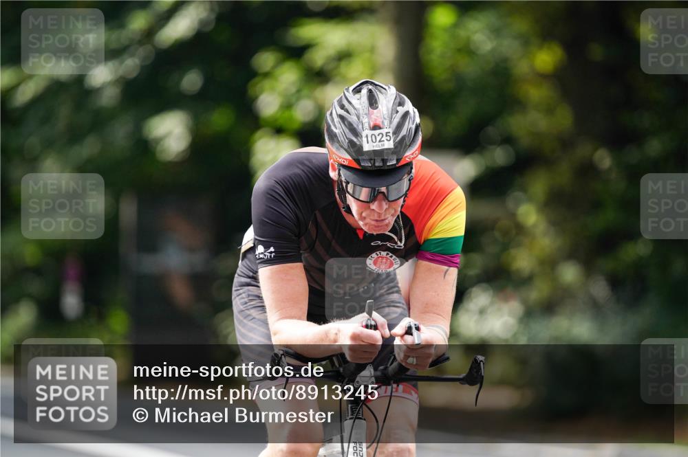 14.09.2025 - Stadtparktriathlon Michael Burmester http://msf.ph/oto/8913245 14.09.2025 11:54:25 Radfahren 1025, 1120, 1209 meine-sportfotos.de
