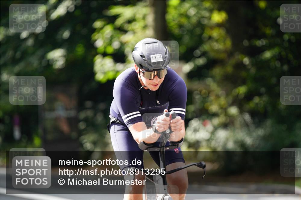 14.09.2025 - Stadtparktriathlon Michael Burmester http://msf.ph/oto/8913295 14.09.2025 11:55:49 Radfahren 984, 998, 1056, 1173, 1174, 1194 meine-sportfotos.de