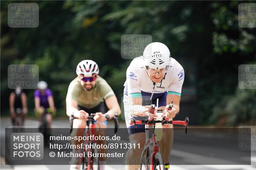14.09.2025 - Stadtparktriathlon Michael Burmester http://msf.ph/oto/8913311 14.09.2025 11:56:06 Radfahren 937, 1014, 1082, 1113, 1214 meine-sportfotos.de