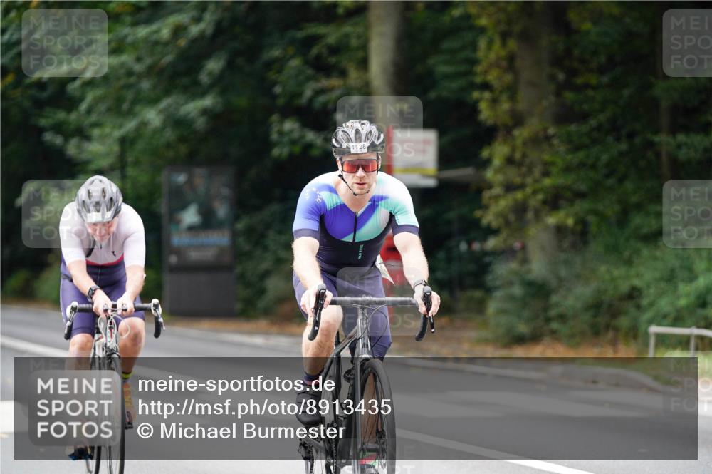 14.09.2025 - Stadtparktriathlon Michael Burmester http://msf.ph/oto/8913435 14.09.2025 11:58:39 Radfahren 972, 1059, 1066, 1097, 1102, 1128, 1156, 1193 meine-sportfotos.de