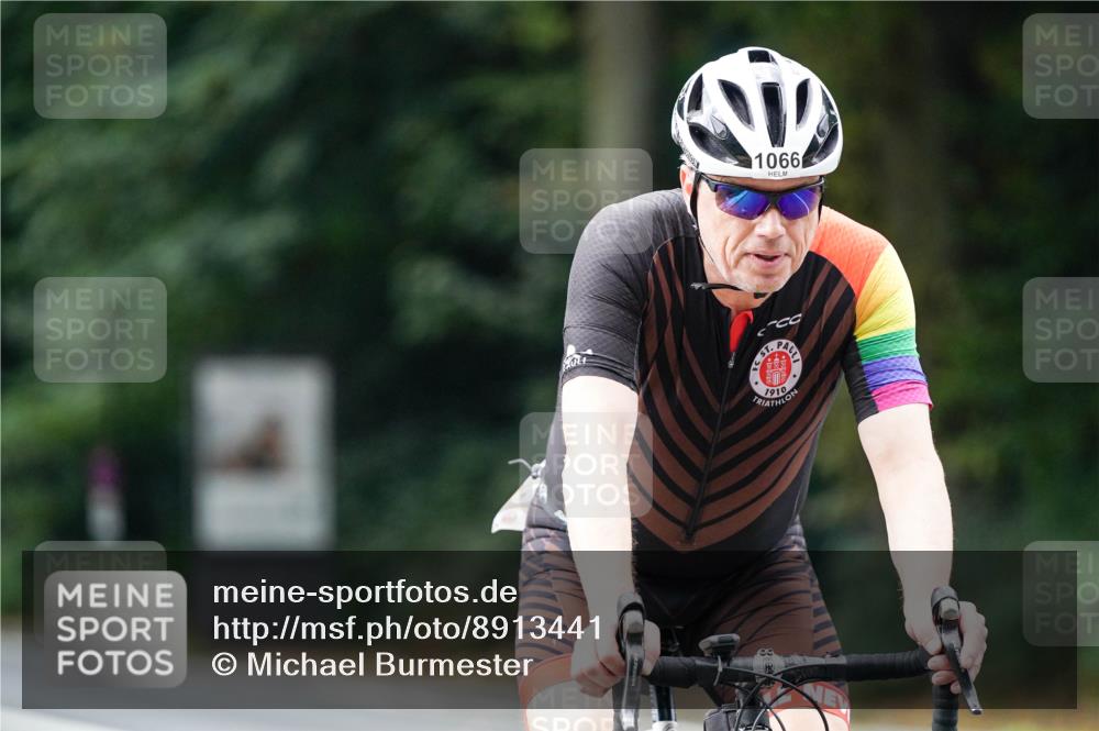 14.09.2025 - Stadtparktriathlon Michael Burmester http://msf.ph/oto/8913441 14.09.2025 11:58:46 Radfahren 1029, 1051, 1059, 1066, 1102, 1156, 1171 meine-sportfotos.de