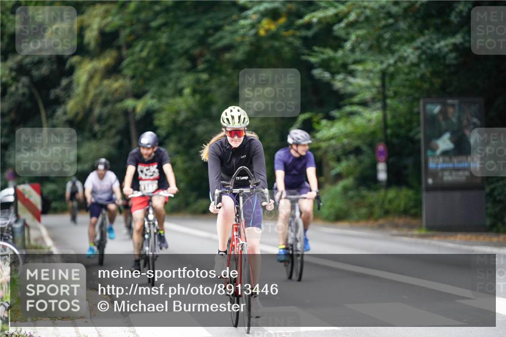 14.09.2025 - Stadtparktriathlon Michael Burmester http://msf.ph/oto/8913446 14.09.2025 11:58:55 Radfahren 1019, 1029, 1051, 1067, 1068, 1137, 1150, 1153, 1171, 1187 meine-sportfotos.de
