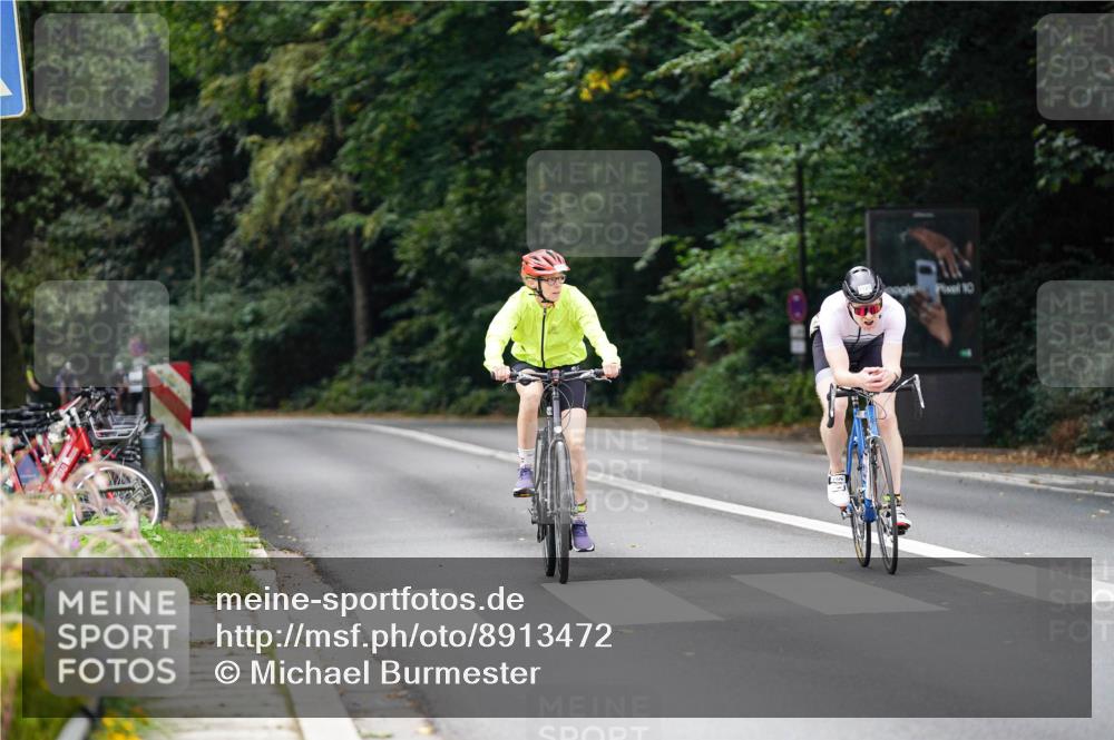 14.09.2025 - Stadtparktriathlon Michael Burmester http://msf.ph/oto/8913472 14.09.2025 11:59:31 Radfahren 958, 1007, 1125 meine-sportfotos.de