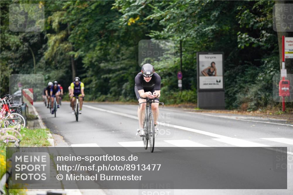 14.09.2025 - Stadtparktriathlon Michael Burmester http://msf.ph/oto/8913477 14.09.2025 11:59:41 Radfahren 936, 1054, 1057, 1107, 1178 meine-sportfotos.de