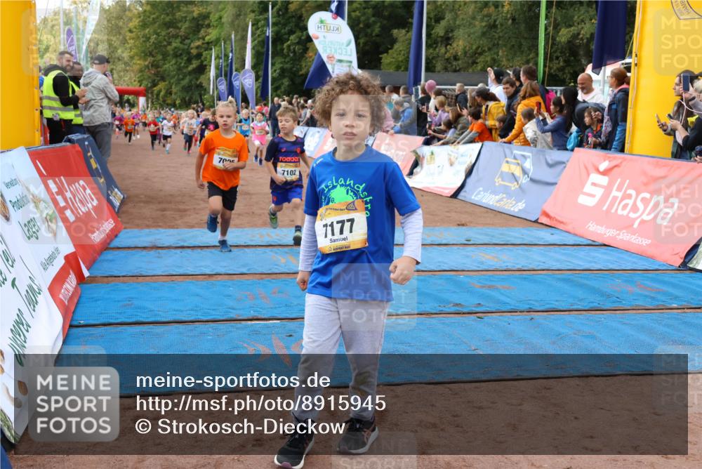 14.09.2025 - Airport Race Strokosch-Dieckow http://msf.ph/oto/8915945 14.09.2025 11:20:39 Ziel 70, 7102, 7177 meine-sportfotos.de