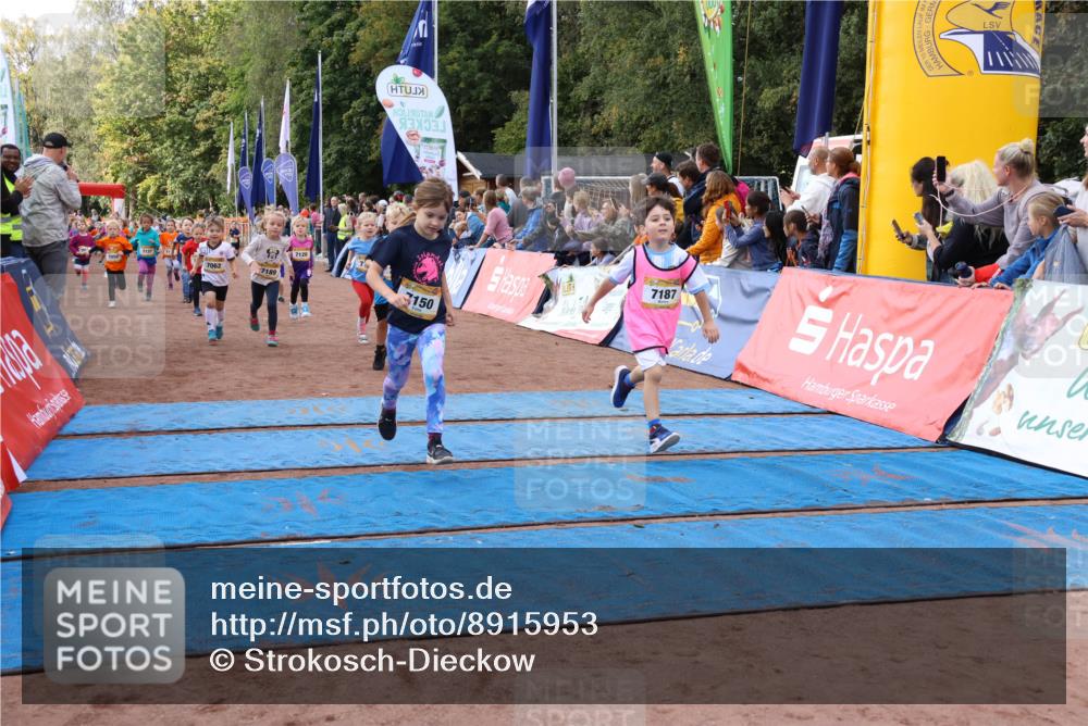 14.09.2025 - Airport Race Strokosch-Dieckow http://msf.ph/oto/8915953 14.09.2025 11:20:43 Ziel 7137, 7062, 7189, 7120, 150, 7187 meine-sportfotos.de