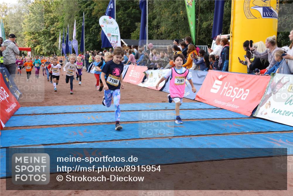 14.09.2025 - Airport Race Strokosch-Dieckow http://msf.ph/oto/8915954 14.09.2025 11:20:43 Ziel 7189, 7120, 7150, 7187 meine-sportfotos.de