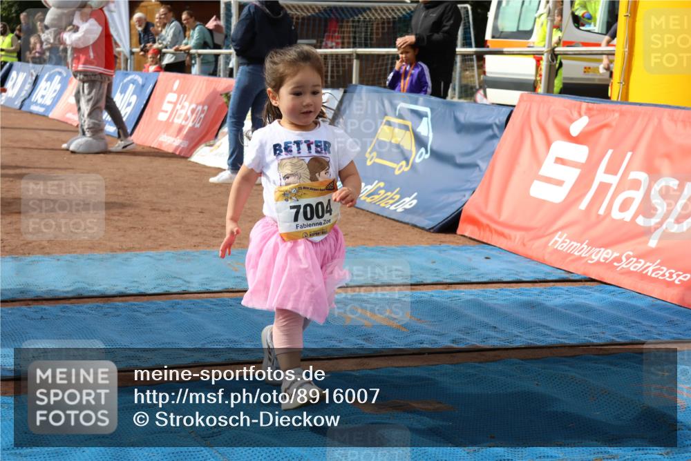 14.09.2025 - Airport Race Strokosch-Dieckow http://msf.ph/oto/8916007 14.09.2025 11:22:54 Ziel 23, 7004 meine-sportfotos.de
