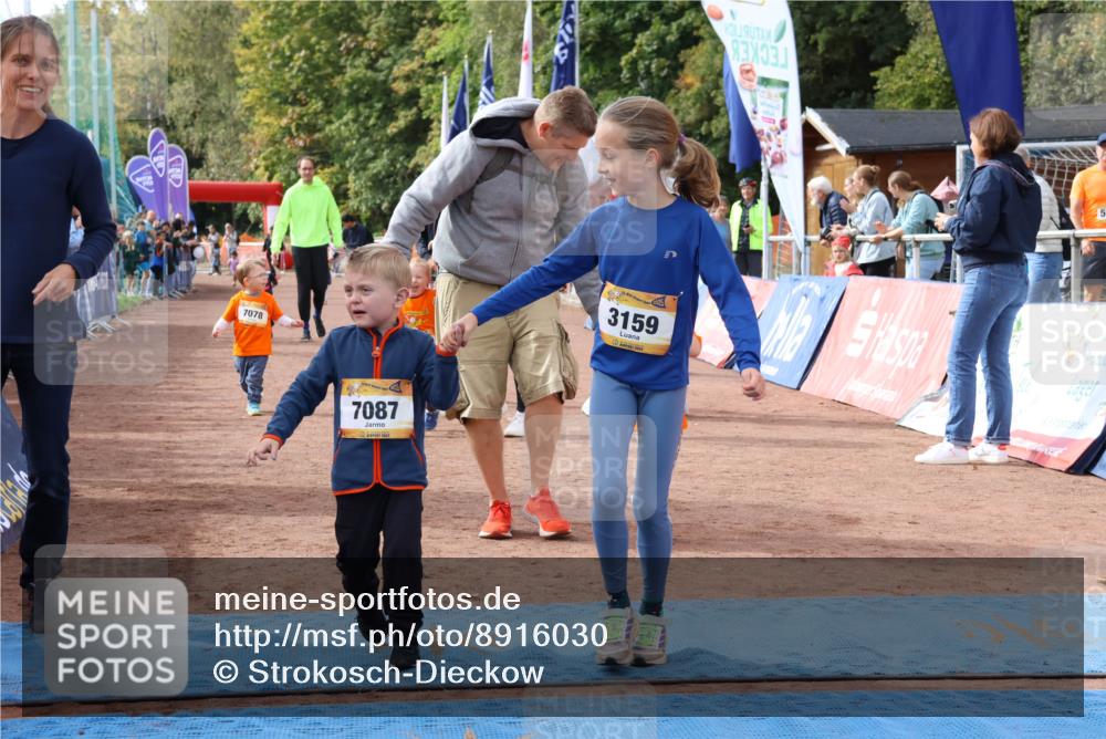 14.09.2025 - Airport Race Strokosch-Dieckow http://msf.ph/oto/8916030 14.09.2025 11:23:10 Ziel 7078, 7087, 3159, 5 meine-sportfotos.de