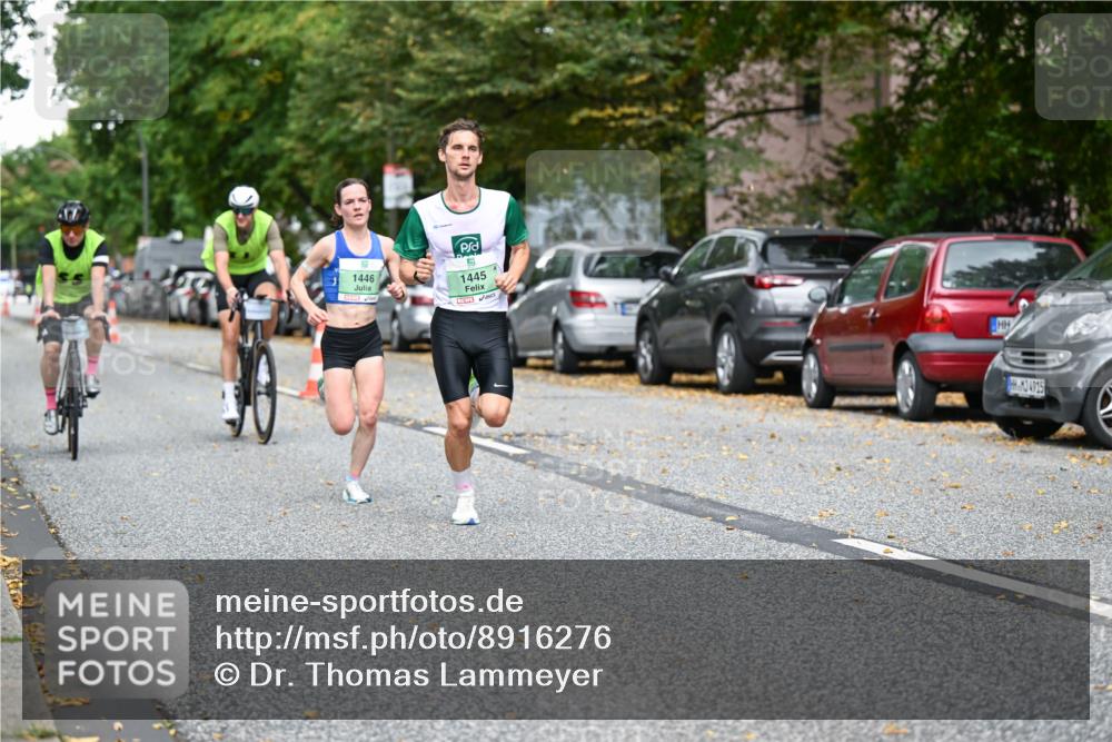 21.09.2025 - PSD Bank Halbmarathon Dr. Thomas Lammeyer http://msf.ph/oto/8916276 21.09.2025 10:27:47 Laufen 1446, 1445, 4915 meine-sportfotos.de