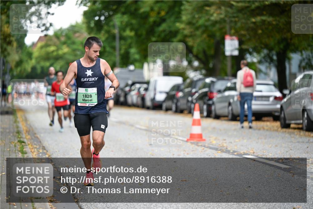 21.09.2025 - PSD Bank Halbmarathon Dr. Thomas Lammeyer http://msf.ph/oto/8916388 21.09.2025 10:28:46 Laufen 1828 meine-sportfotos.de