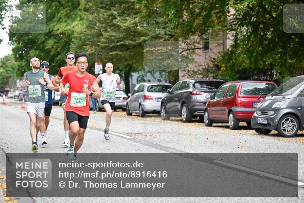 21.09.2025 - PSD Bank Halbmarathon Dr. Thomas Lammeyer http://msf.ph/oto/8916416 21.09.2025 10:28:52 Laufen 1843, 1439, 1392, 4915 meine-sportfotos.de