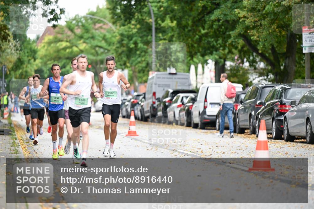 21.09.2025 - PSD Bank Halbmarathon Dr. Thomas Lammeyer http://msf.ph/oto/8916440 21.09.2025 10:29:06 Laufen 145, 1307, 1799, 1306, 21, 09, 2020 meine-sportfotos.de