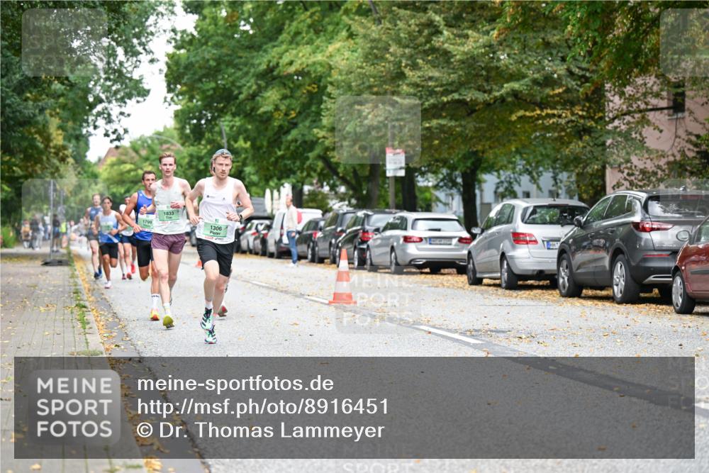 21.09.2025 - PSD Bank Halbmarathon Dr. Thomas Lammeyer http://msf.ph/oto/8916451 21.09.2025 10:29:08 Laufen 1799, 1833, 1306 meine-sportfotos.de