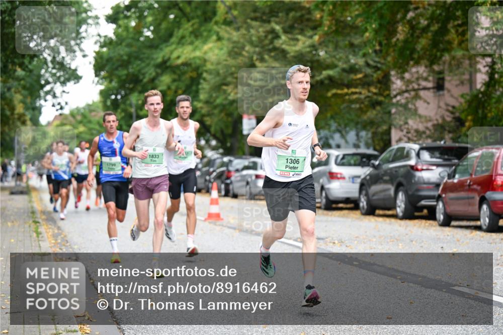 21.09.2025 - PSD Bank Halbmarathon Dr. Thomas Lammeyer http://msf.ph/oto/8916462 21.09.2025 10:29:10 Laufen 1799, 1833, 1306 meine-sportfotos.de