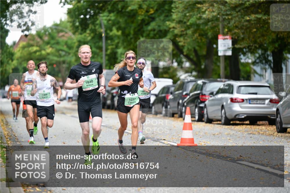 21.09.2025 - PSD Bank Halbmarathon Dr. Thomas Lammeyer http://msf.ph/oto/8916754 21.09.2025 10:30:53 Laufen 1309, 1840, 1983, 1237 meine-sportfotos.de