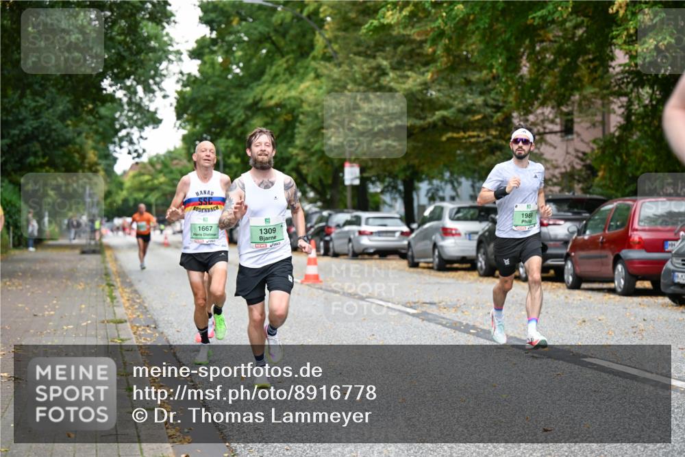 21.09.2025 - PSD Bank Halbmarathon Dr. Thomas Lammeyer http://msf.ph/oto/8916778 21.09.2025 10:30:57 Laufen 1667, 1309, 1989 meine-sportfotos.de